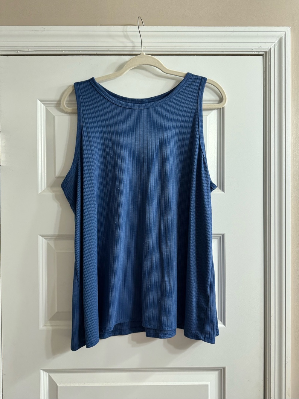 Old Navy Blue Ribbed Tank Top - Scoop Neck